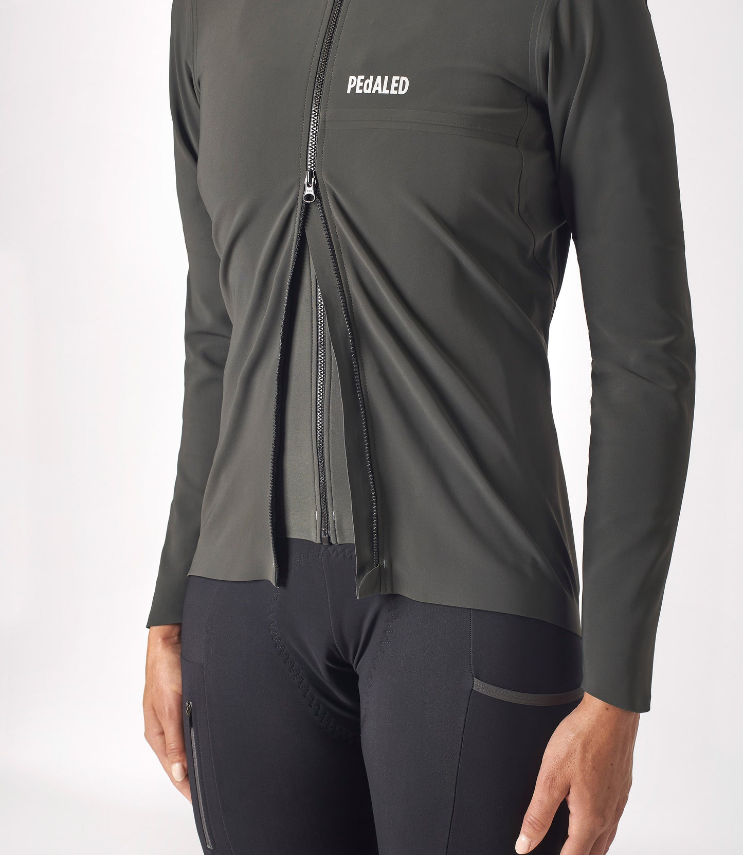 W3WWJOD20PE_10_women cycling waterproof jacket grey odyssey double zip pedaled