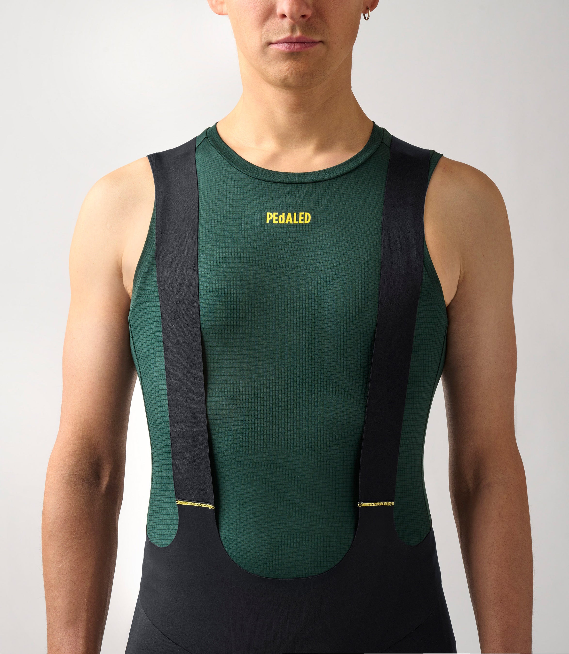 23SBLOD78PE_5_powerdry men base layer green odyssey front pedaled