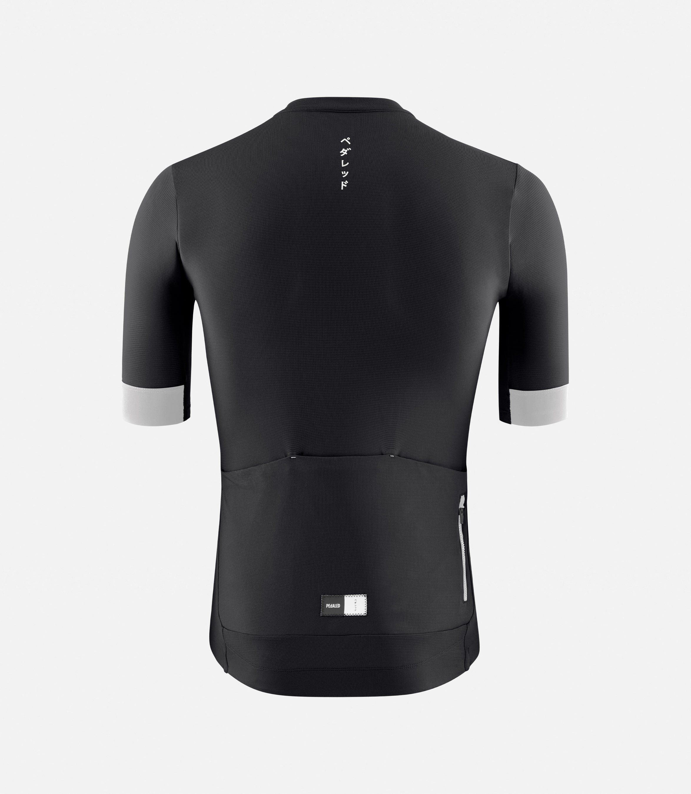 23SJSES00PE_2_men cycling jersey black essential back pedaled