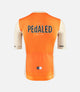 23SJSLO0HPE_2_men cycling jersey orange logo back pedaled