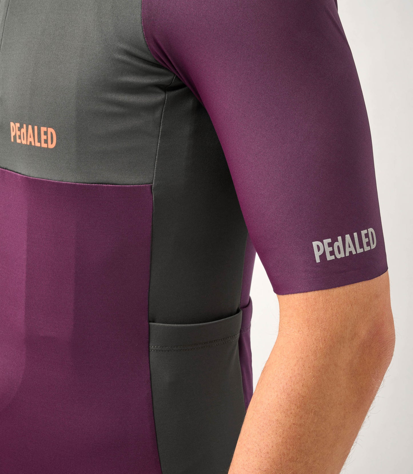 23SJSOD10PE_7_cycling cargo jersey men purple odyssey sleeve pedaled
