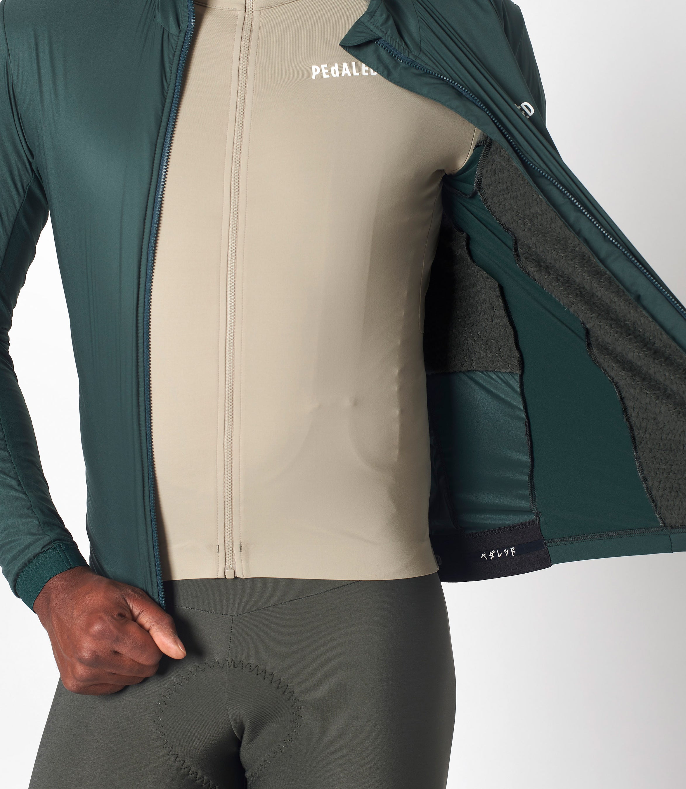 23WAJEE78PE_6_men cycling jacket alpha green essential front open pedaled