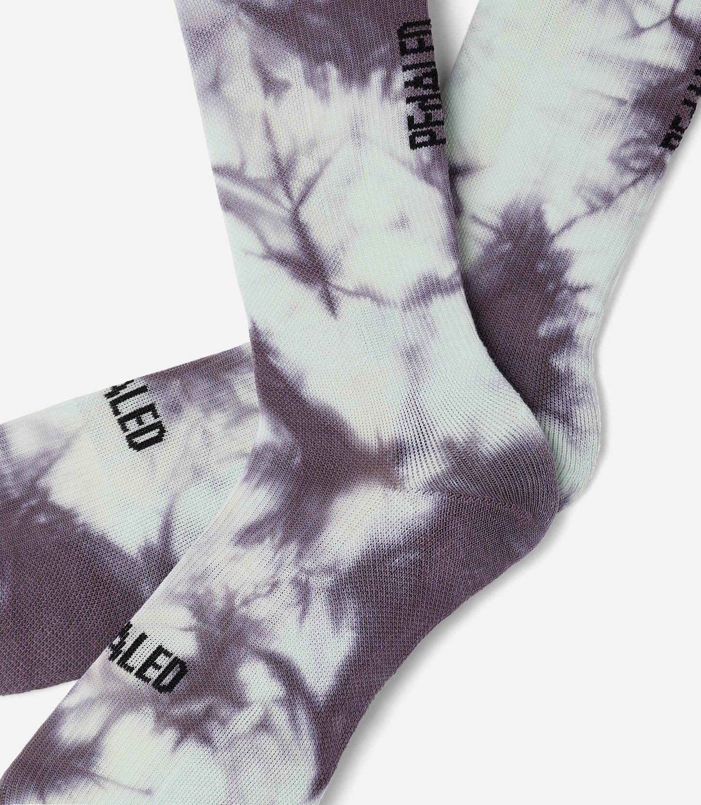 24SDSEL08PE_2_cycling socks tie dye light blue element detail pedaled