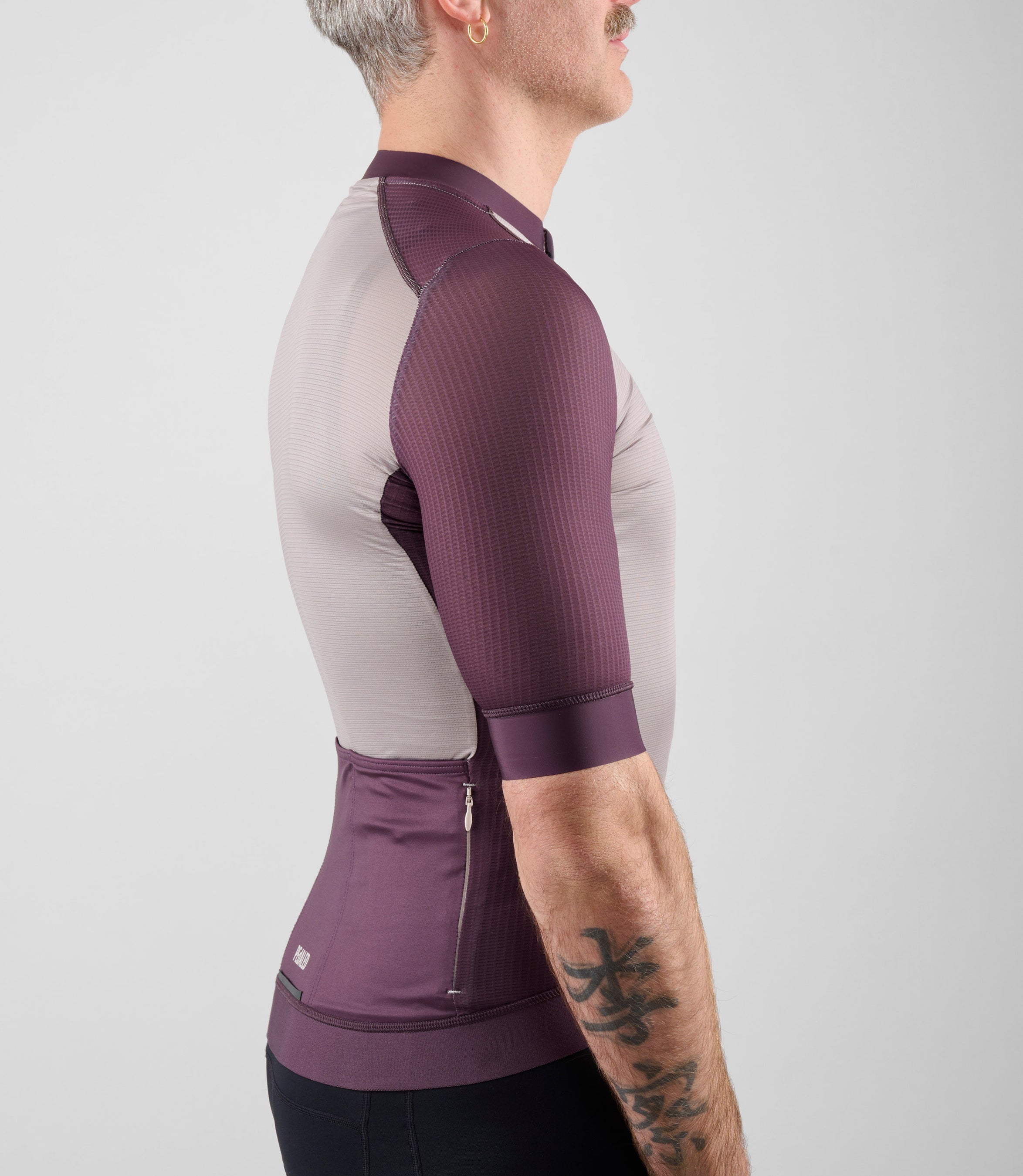 24SJSEL26PE_7_cycling jersey men light burgundy element back pocket pedaled