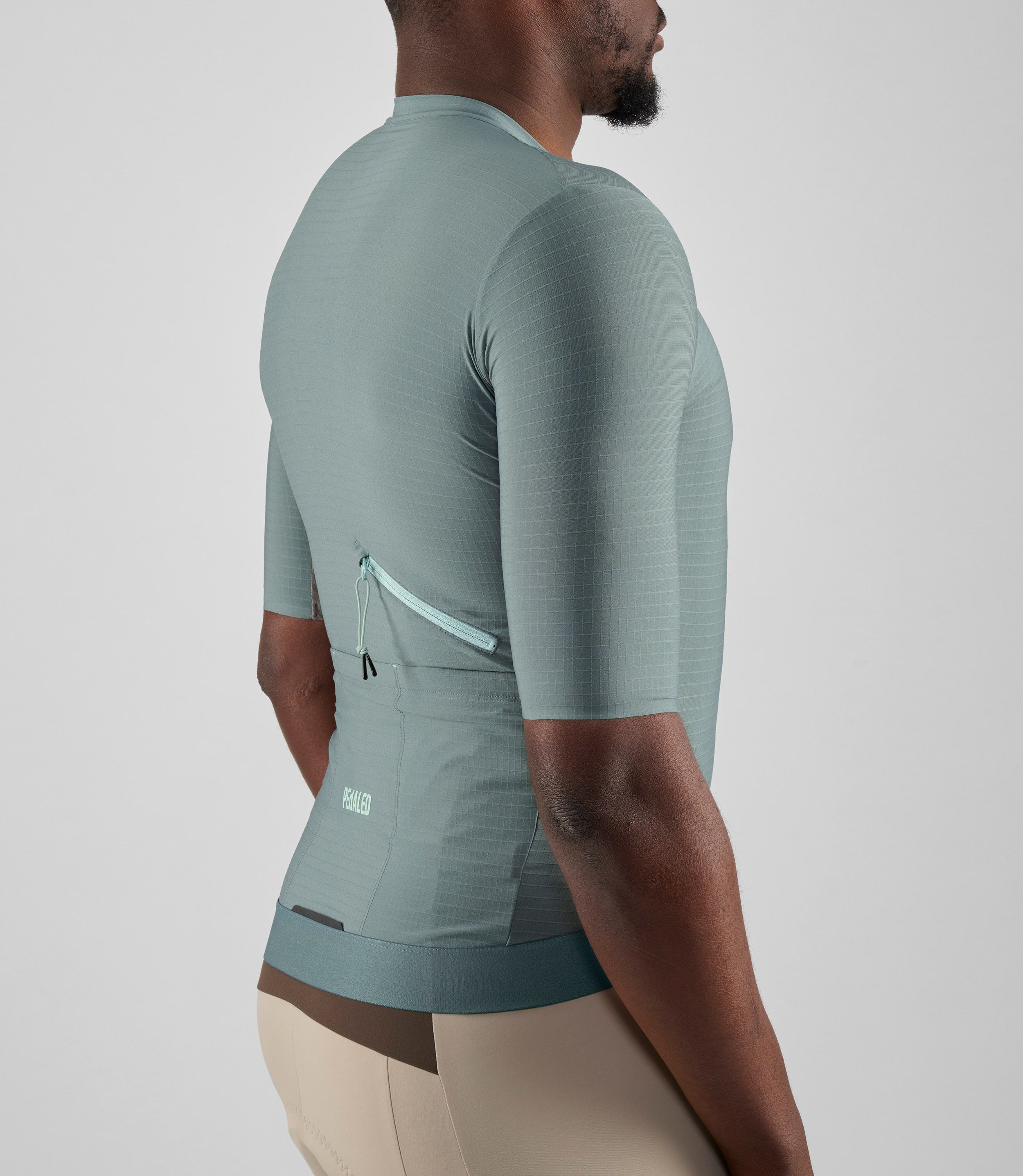 Short Sleeve Cargo Cycling Jersey Grey for Men | PEdALED