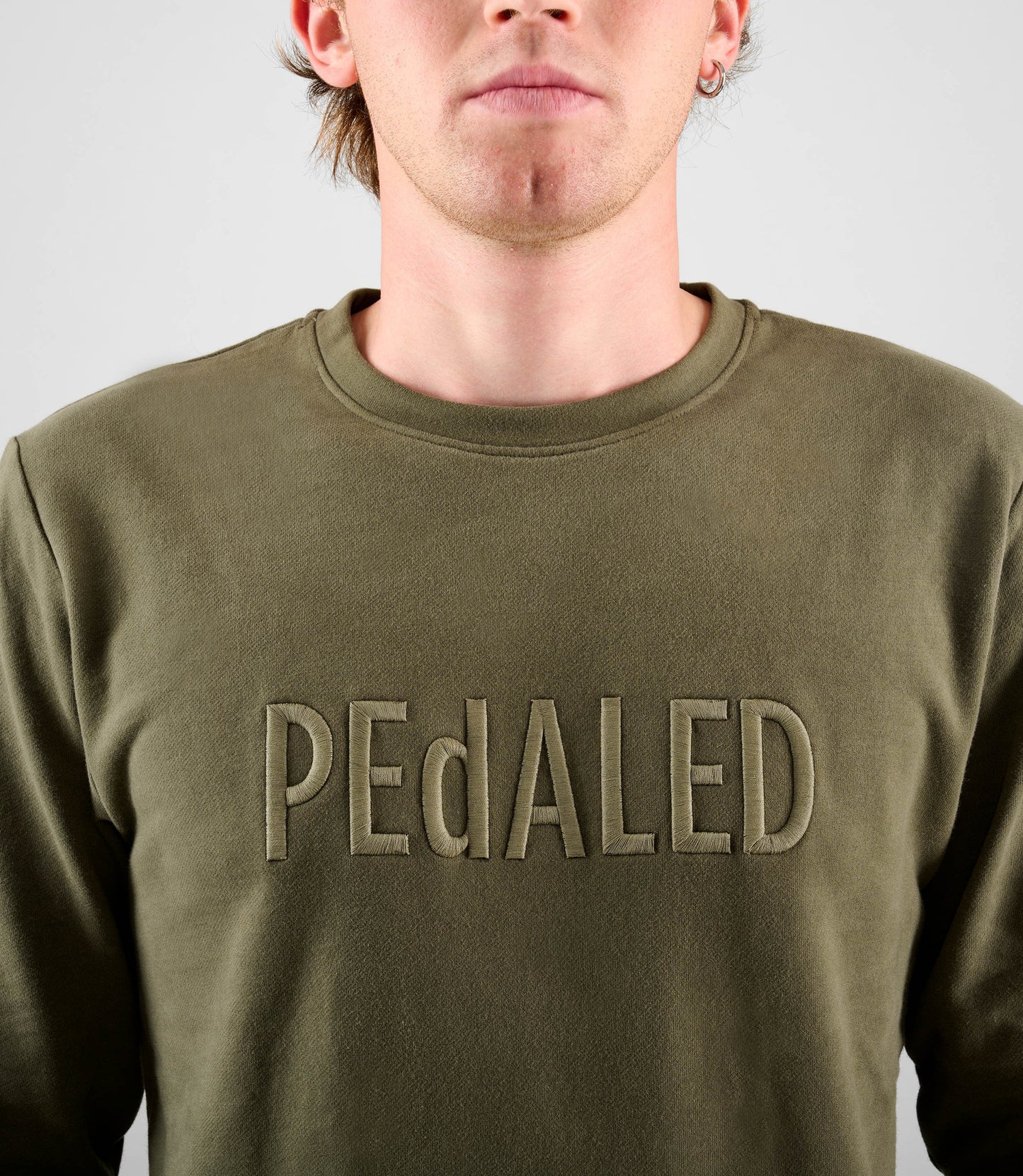 24SSWLO62PE_5_cotton sweatshirt green logo front pedaled