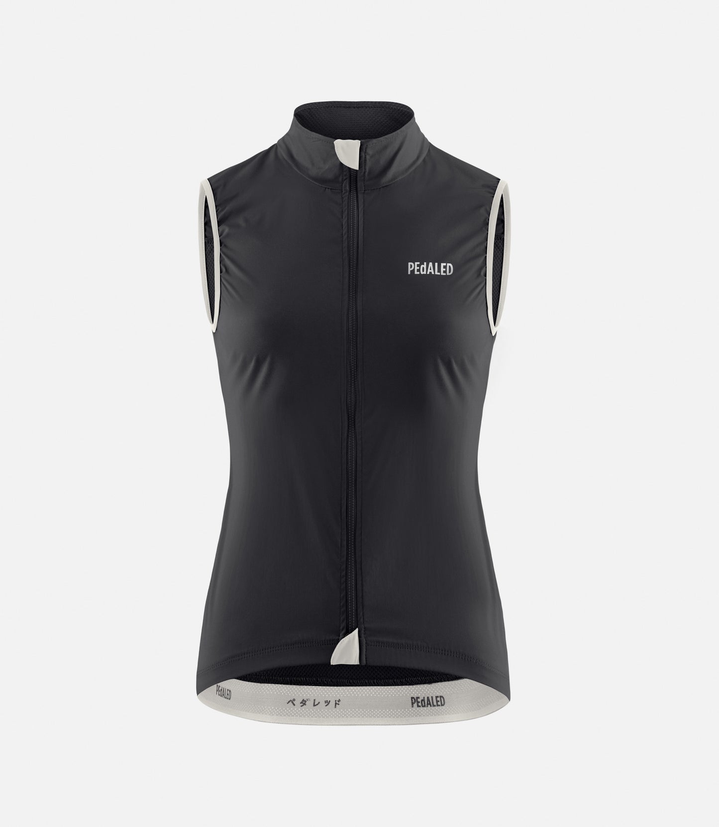 W3SVEES00PE_1_women cycling vest windproof black essential front pedaled