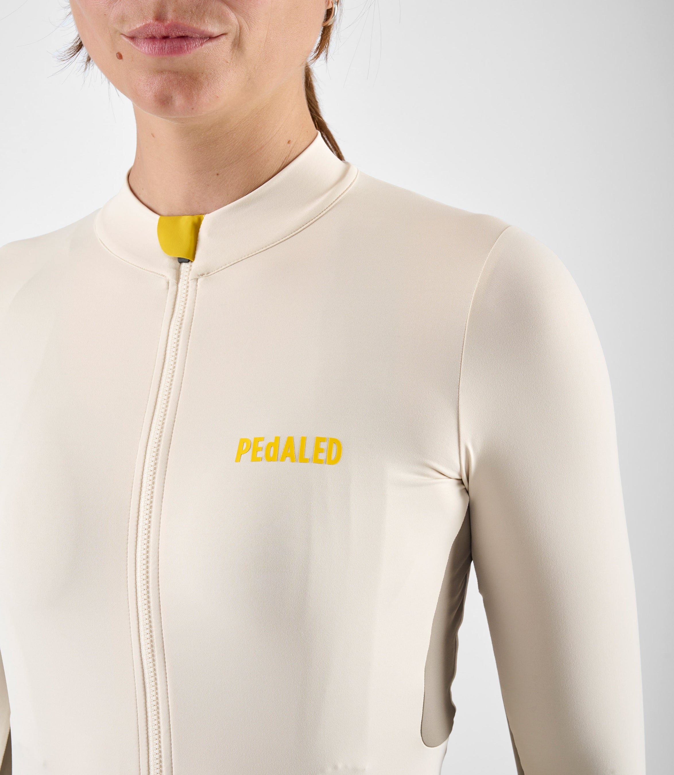 W4WJSEL0GPE_5_women cycling jersey long sleeve off white element front pedaled