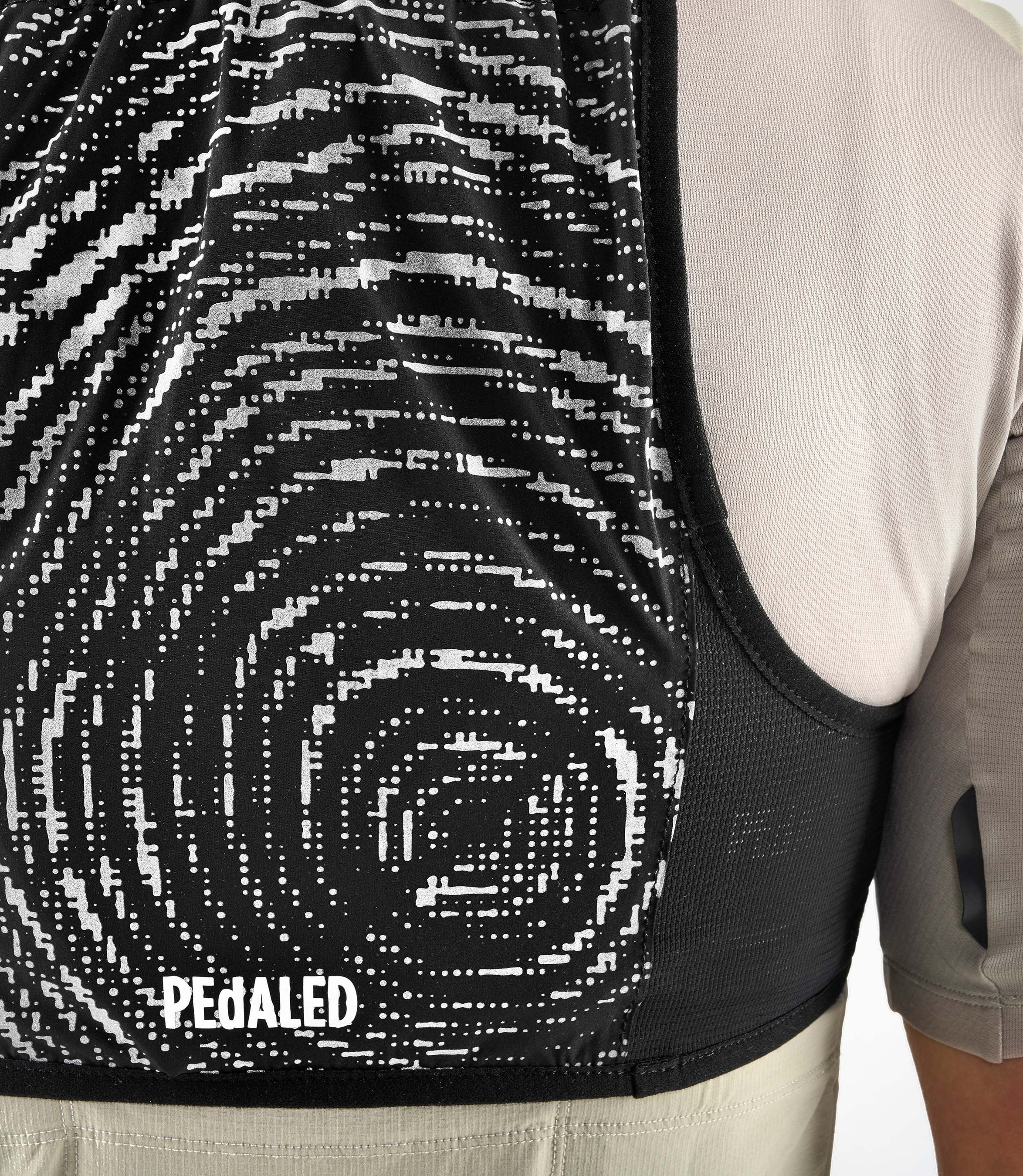 pedaled odyssey hydro vest Men's Black Cycling Hydro Vest | Odyssey
