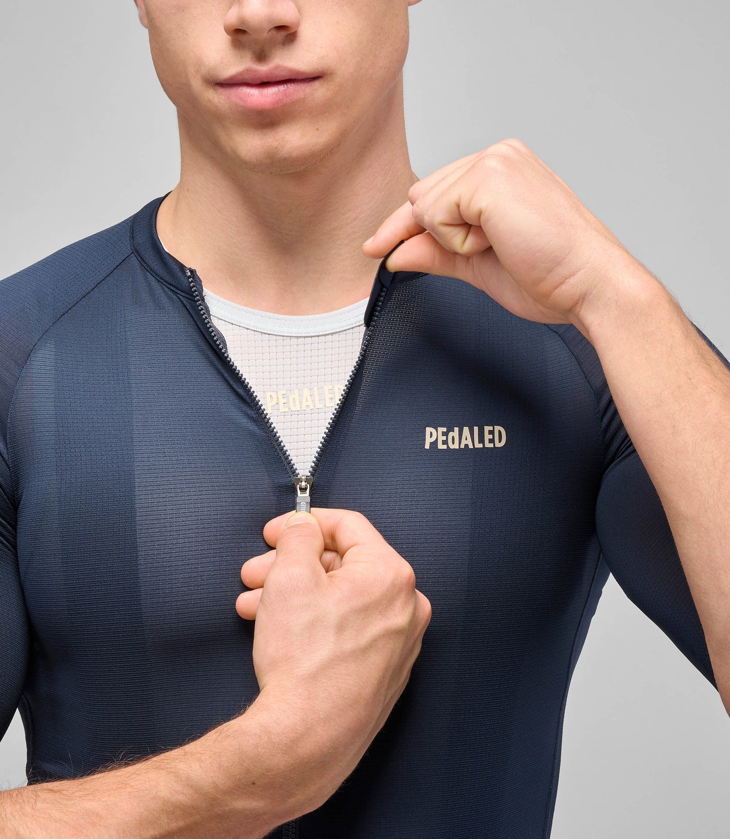 Element Mesh Trikot