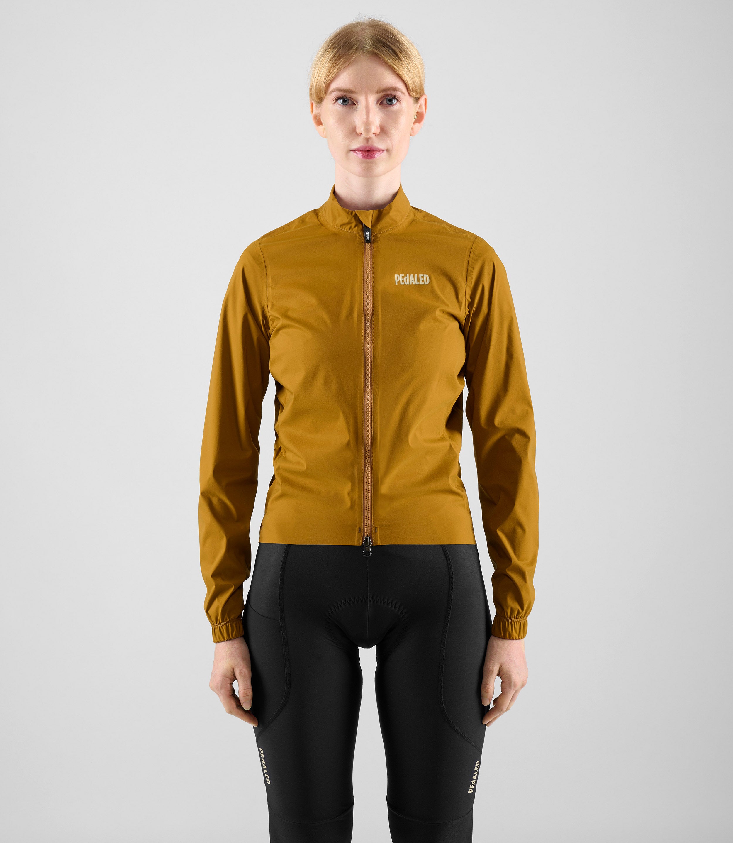 Women's cycling jackets & gilets: rain jackets | PEdALED